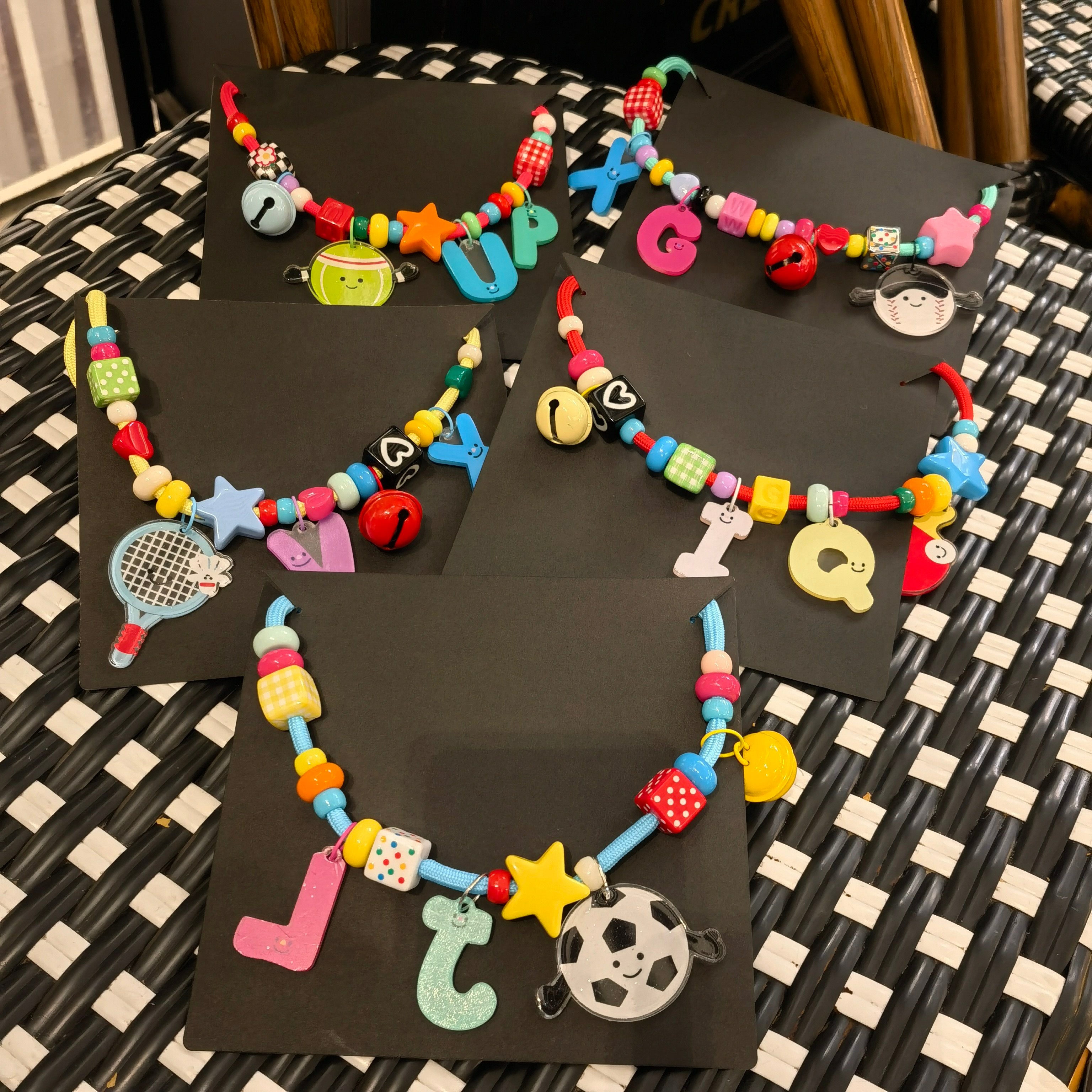 Custom Name Beaded Pet Collar Necklace ersonalized Letter Acrylic Charm Sports Pendant Dog Cat Bead Collar Handmade Colorful Pet Jewelry