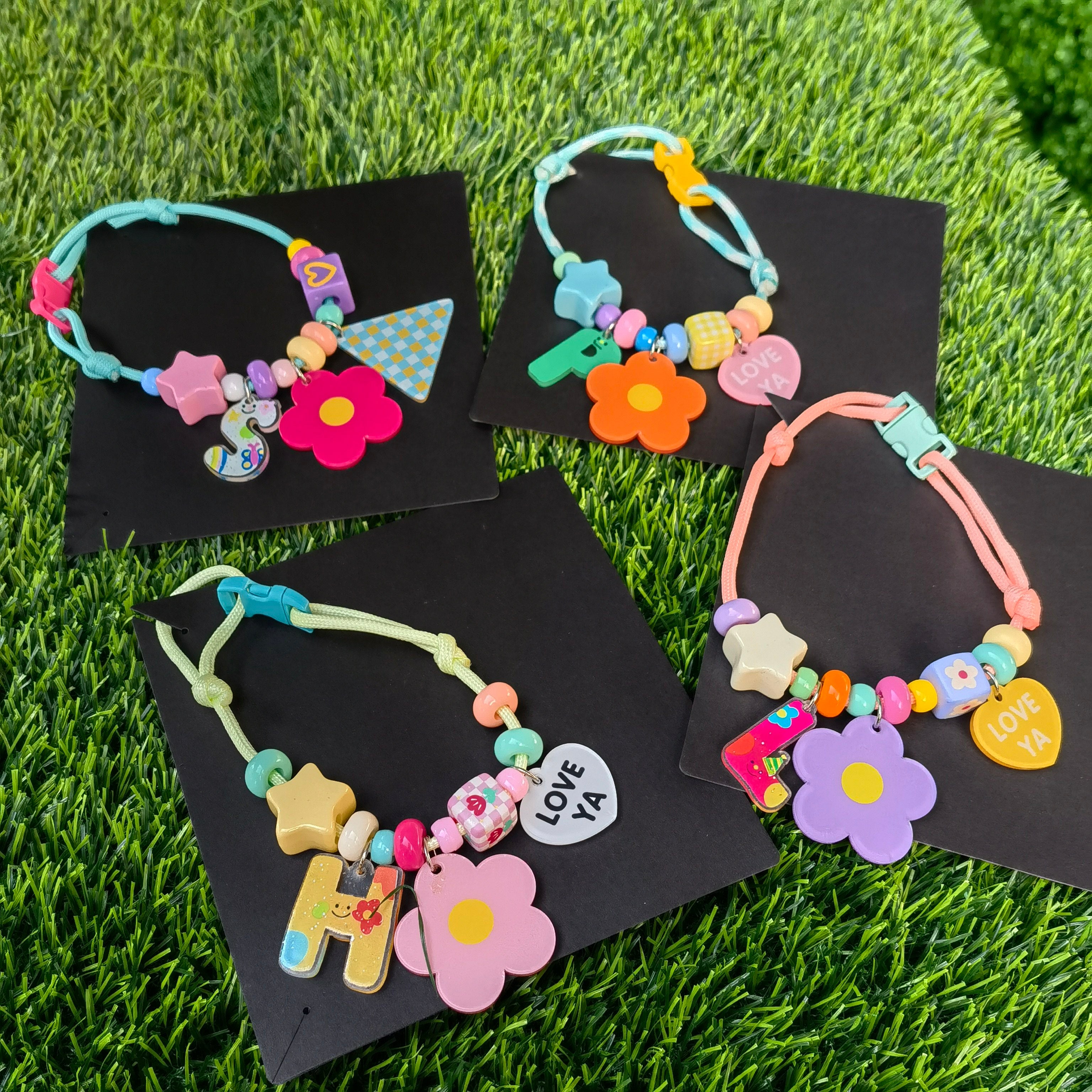 Custom Beaded name Pet Necklace Personalized letter and Daisy Flower Charm Adjustable Bead Collar for Small Dogs Cats
