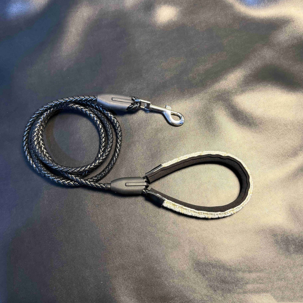 Hand Braided PU Leather Dog Leash with Soft Tweed Handle 1.5M Heavy Duty Walking Lead for Small Medium Large Dogs