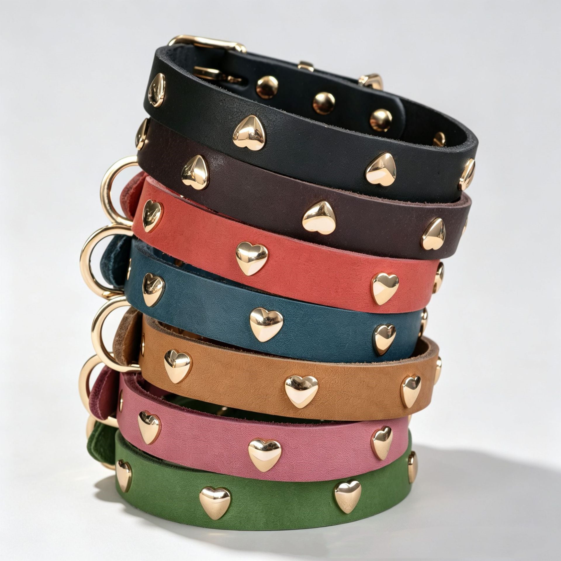 Genuine Full-Grain Leather Dog Collar Gold Heart Rivets Decor adjustable Pet Collar heavy duty no pull dog walking collar