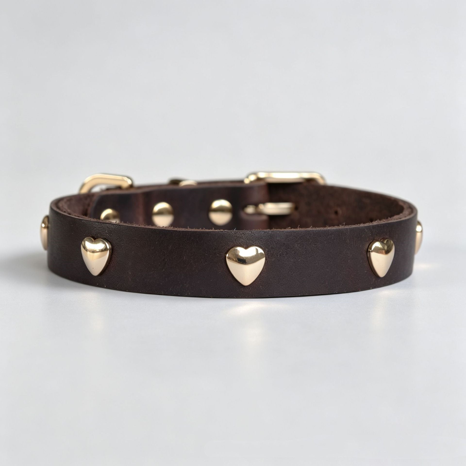 Genuine Full-Grain Leather Dog Collar Gold Heart Rivets Decor adjustable Pet Collar heavy duty no pull dog walking collar